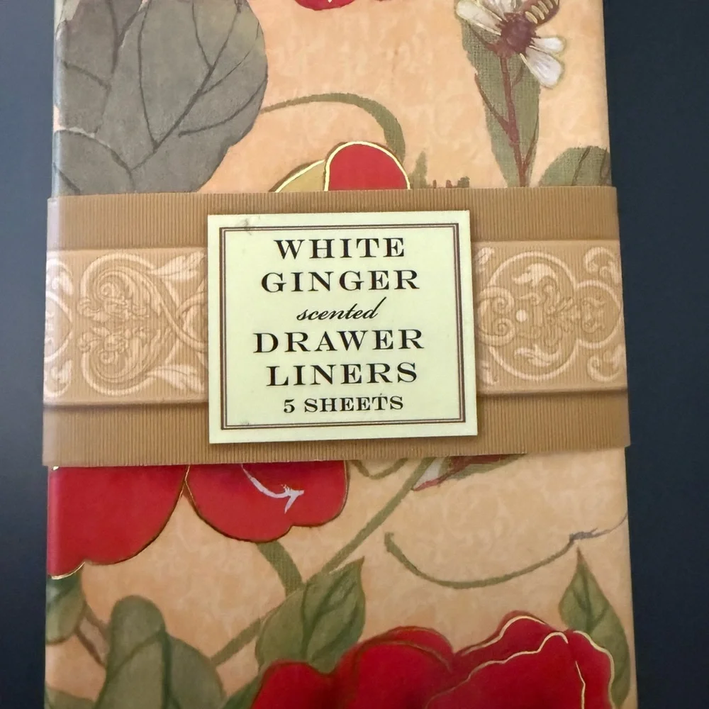 🆕 Punch Studio elegant scented shelf drawer liner paper white ginger NIB floral
